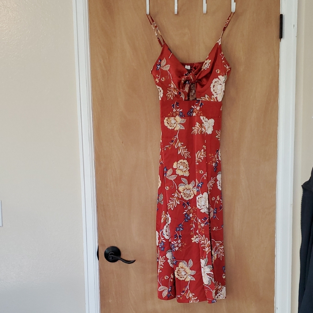 Source Unknown Red Floral Midi Dress
